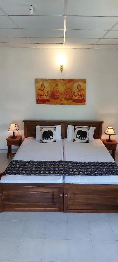 The Comfort Kandy 0*,